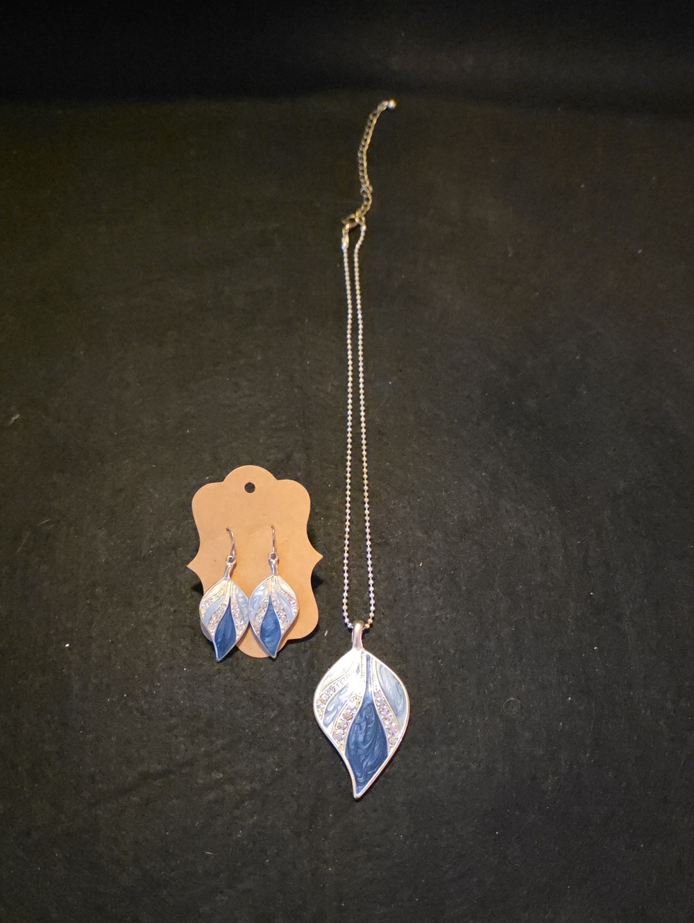 Silver-Tone Blue Leaf Pendant Necklace & Earrings Set